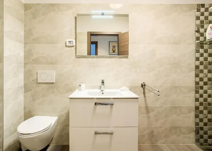 דירה Sofovic - Walk To Arena, Free Garage Parking *