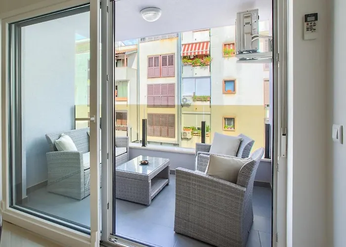 דירה Sofovic - Walk To Arena, Free Garage Parking