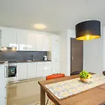 Apartamento Sofovic - Walk To Arena, Free Garage Parking *